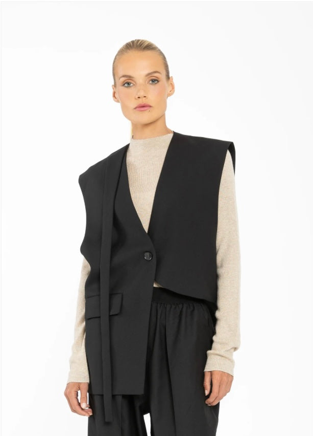 Elise Vest - Black