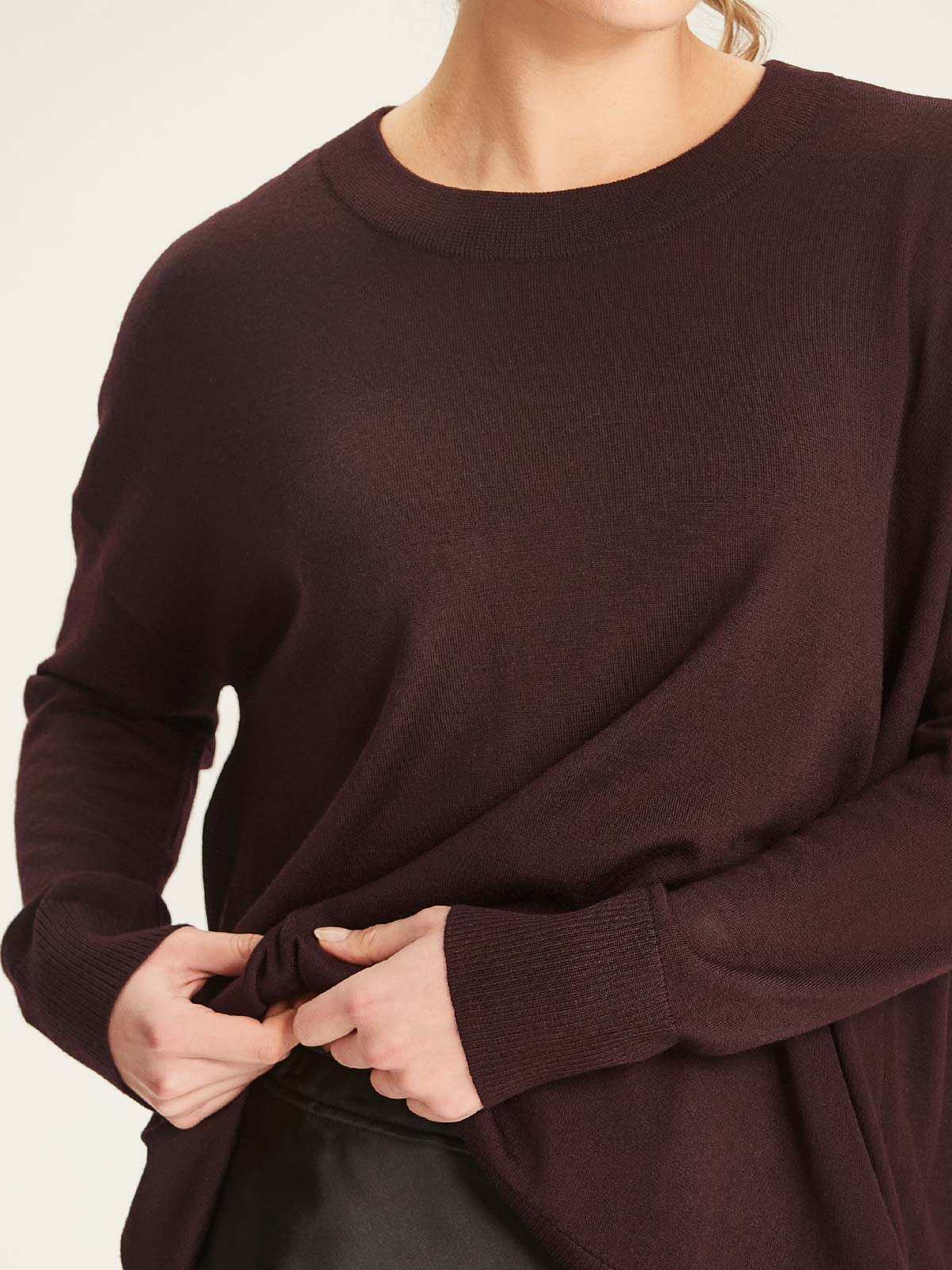 Halden Merino Weekender - Dark Cherry