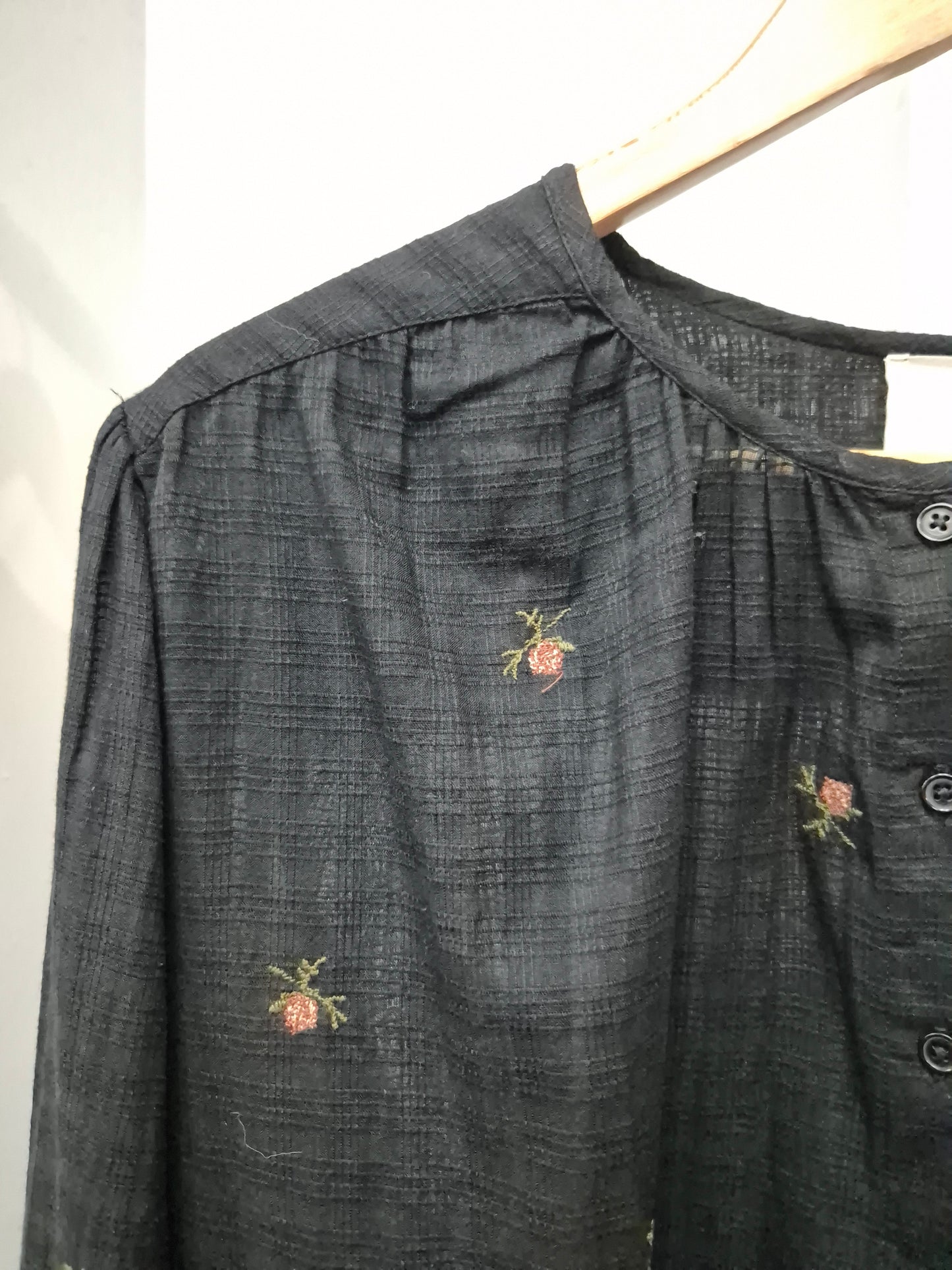 Rose Embroidery Blouse