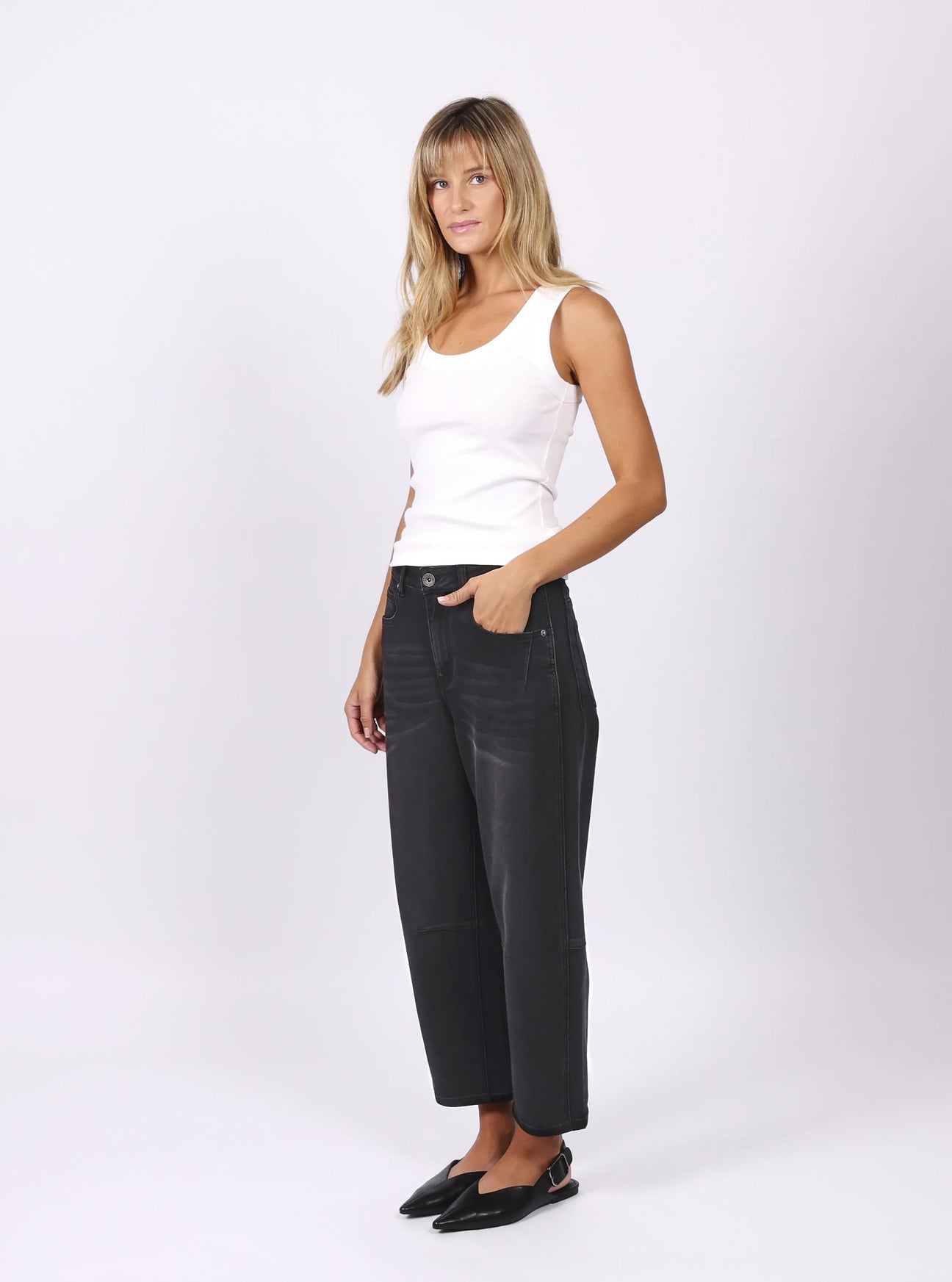 Toni Barrel Jeans - Black
