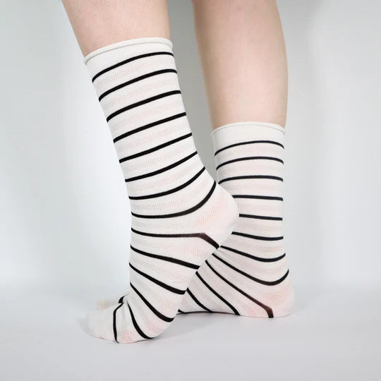 Linear Luxe - White/Black