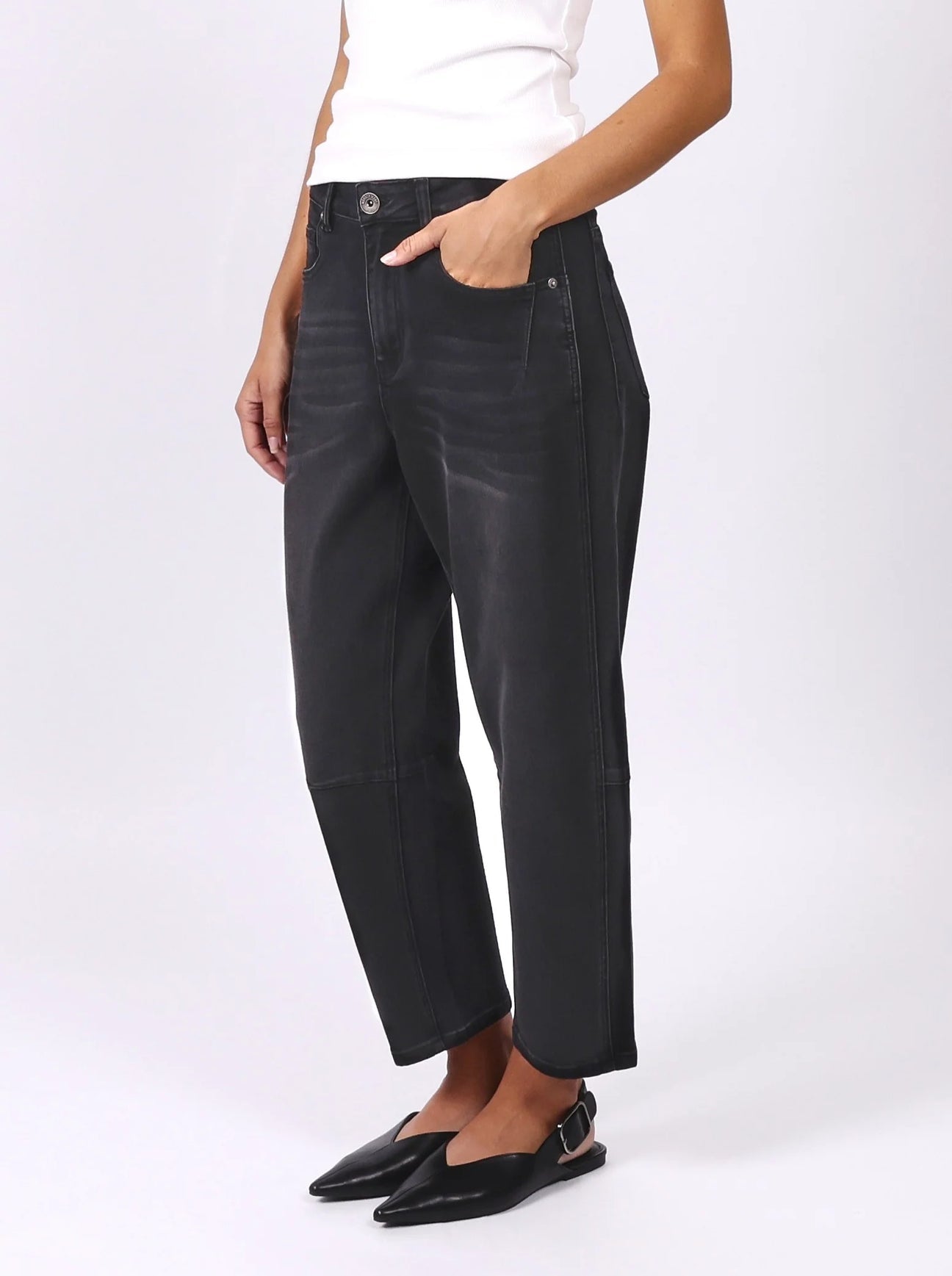 Toni Barrel Jeans - Black