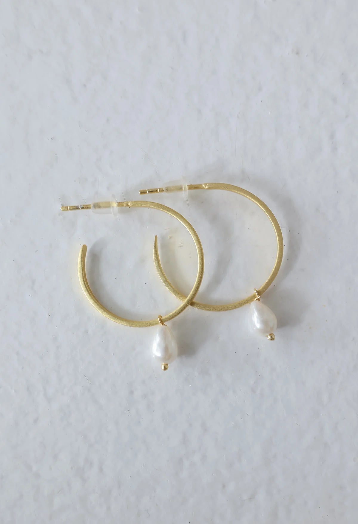 Shell Pearl Earrings
