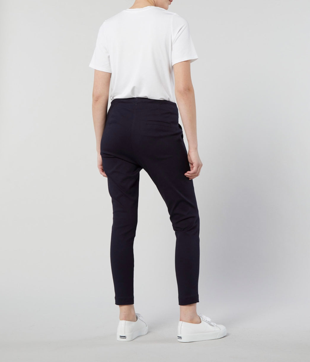 Emily Jogger - Navy