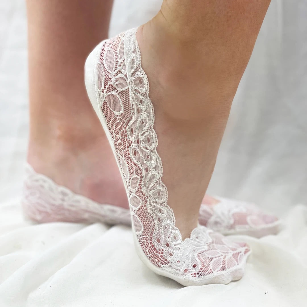 Lace Sockettes - White