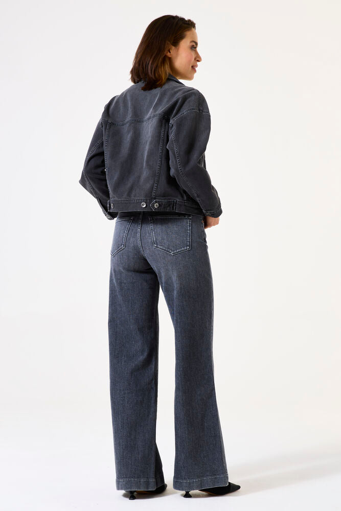 Cropped Denim Jacket - Medium Used