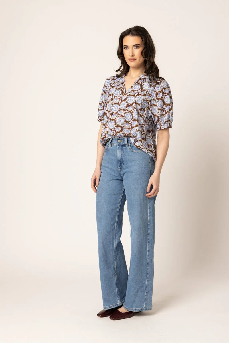 Resolute Top - Biscotti Bloom