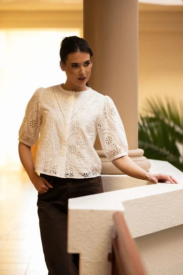 Broderie Top - White