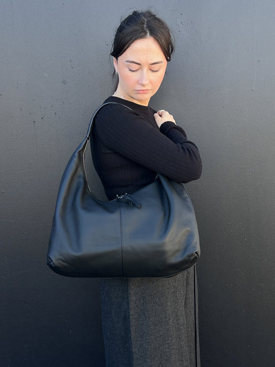Shadow Shoulder Bag - Black