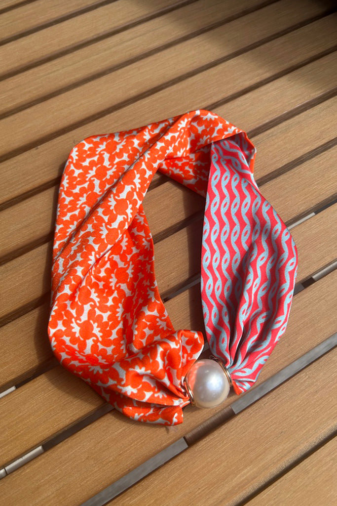 Pearl Fasten Neck Tie - Coraline