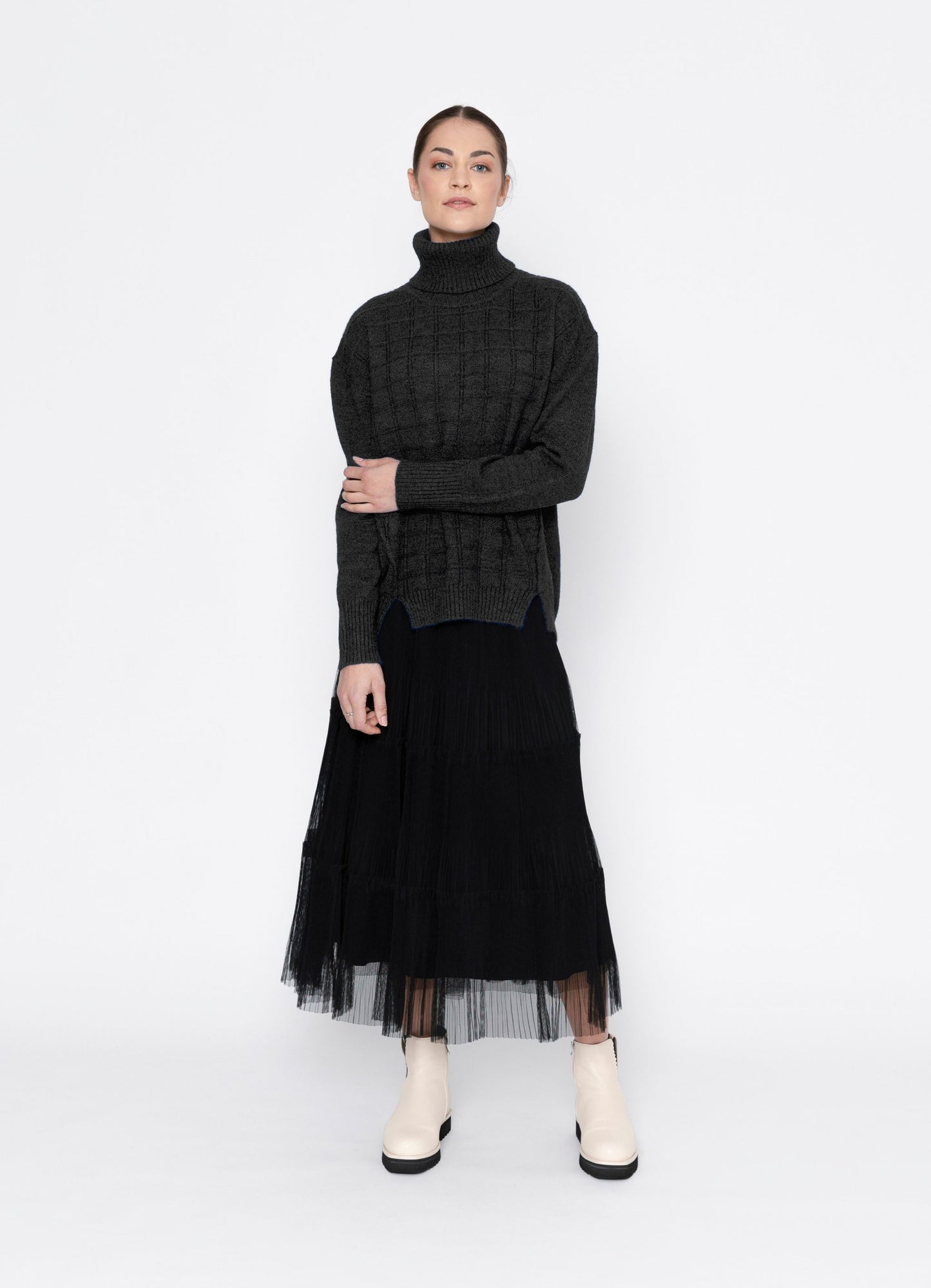 Isha Jumper - Black