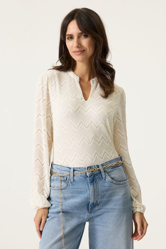Lace V Neck - Ecru