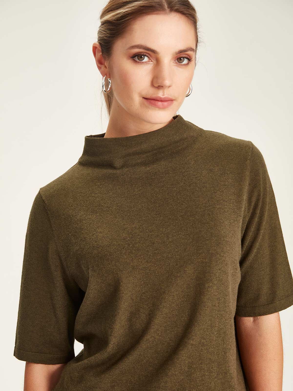 Kaelie Funnel Neck - Khaki