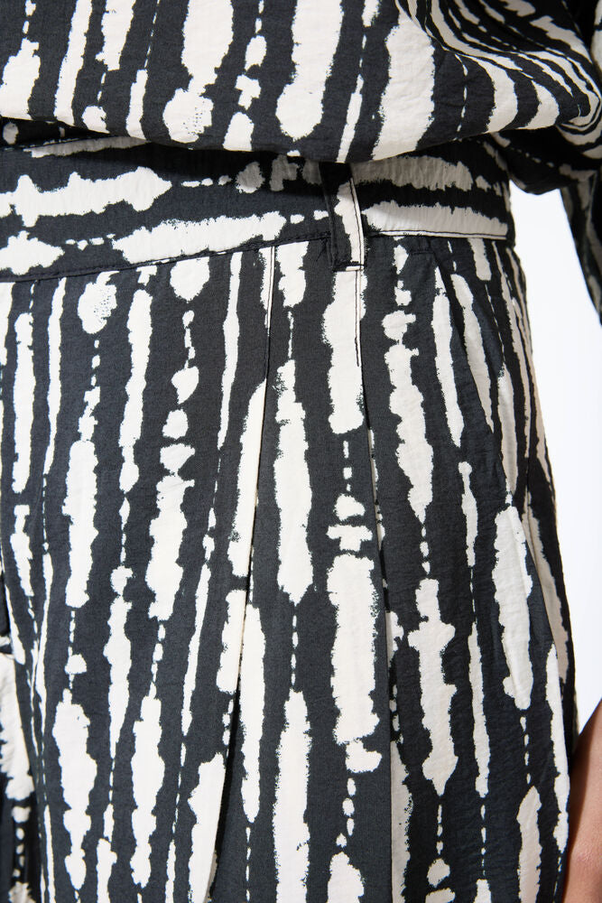 Black Print Pants