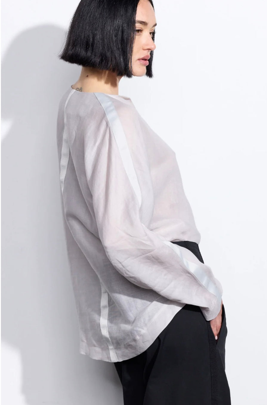 Strom Batwing Top - Glacier