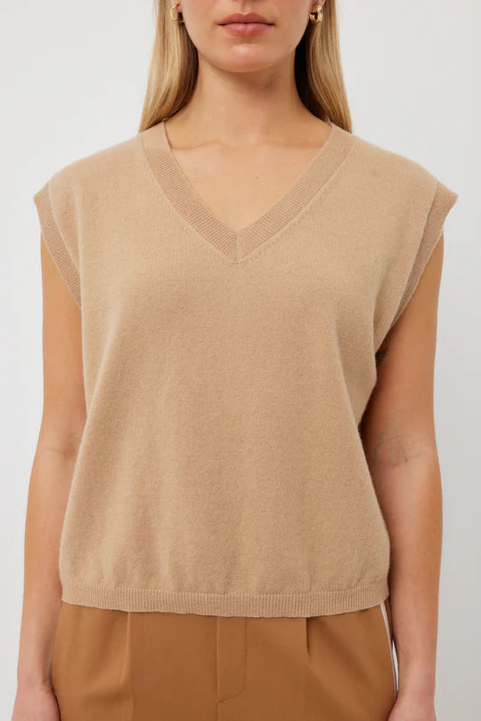 Jasper Vest - Camel Cashmere