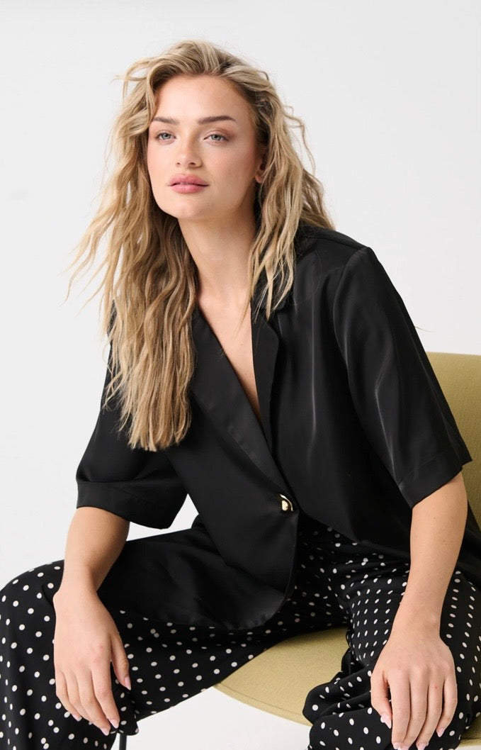 Sable Shirt - Black/Gold