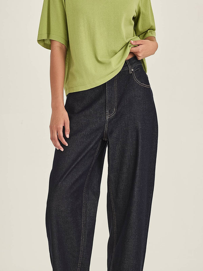 Sloane Curvy Jean - Dark Wash