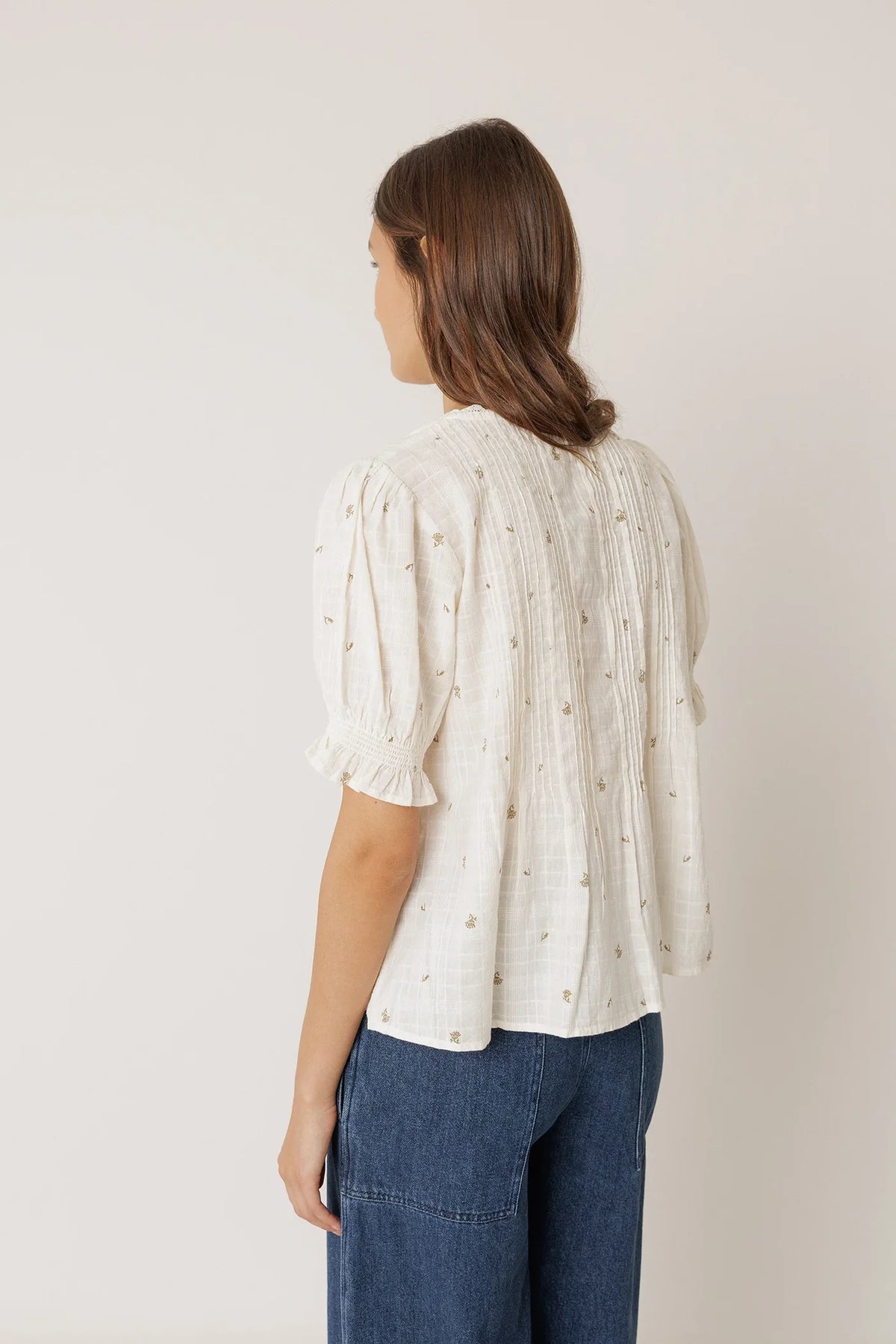 Embroidered Balloon Sleeve Blouse