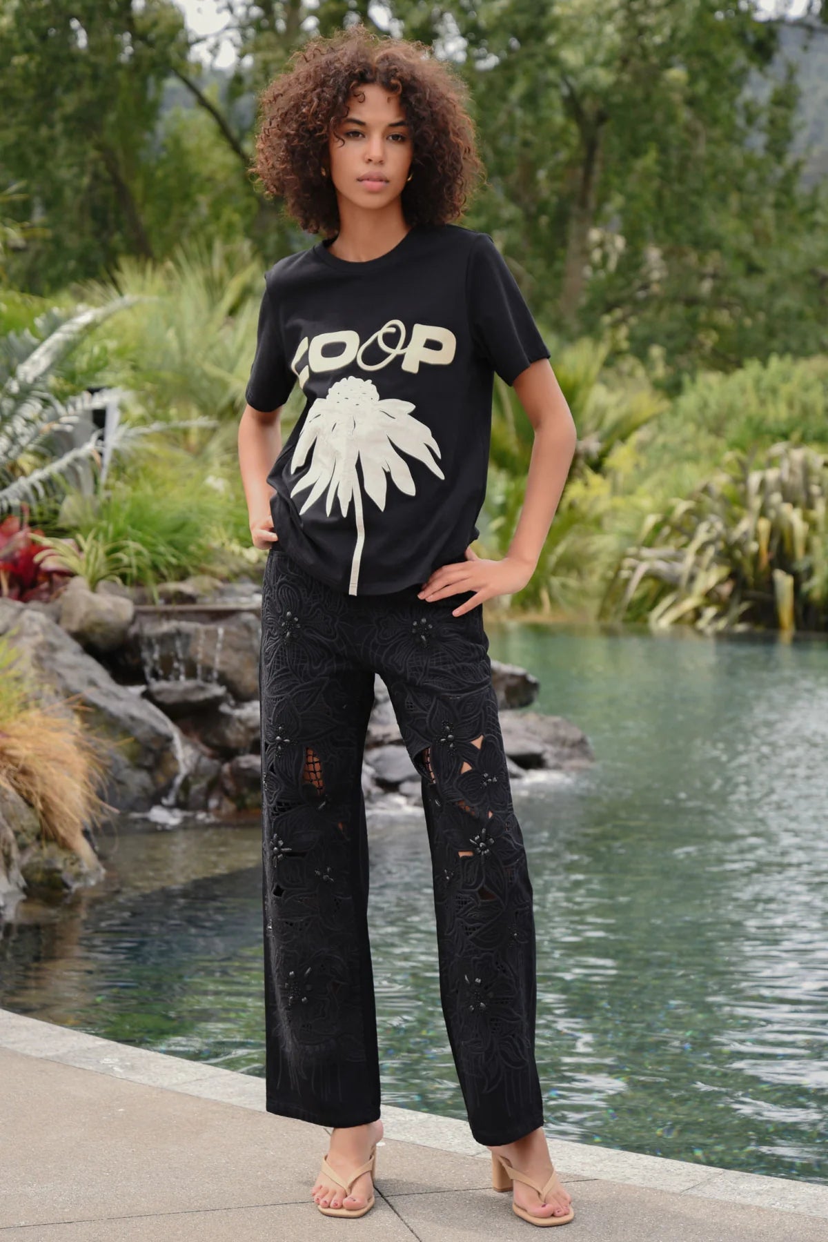Coop Bloom Service T-Shirt - Black & Cream