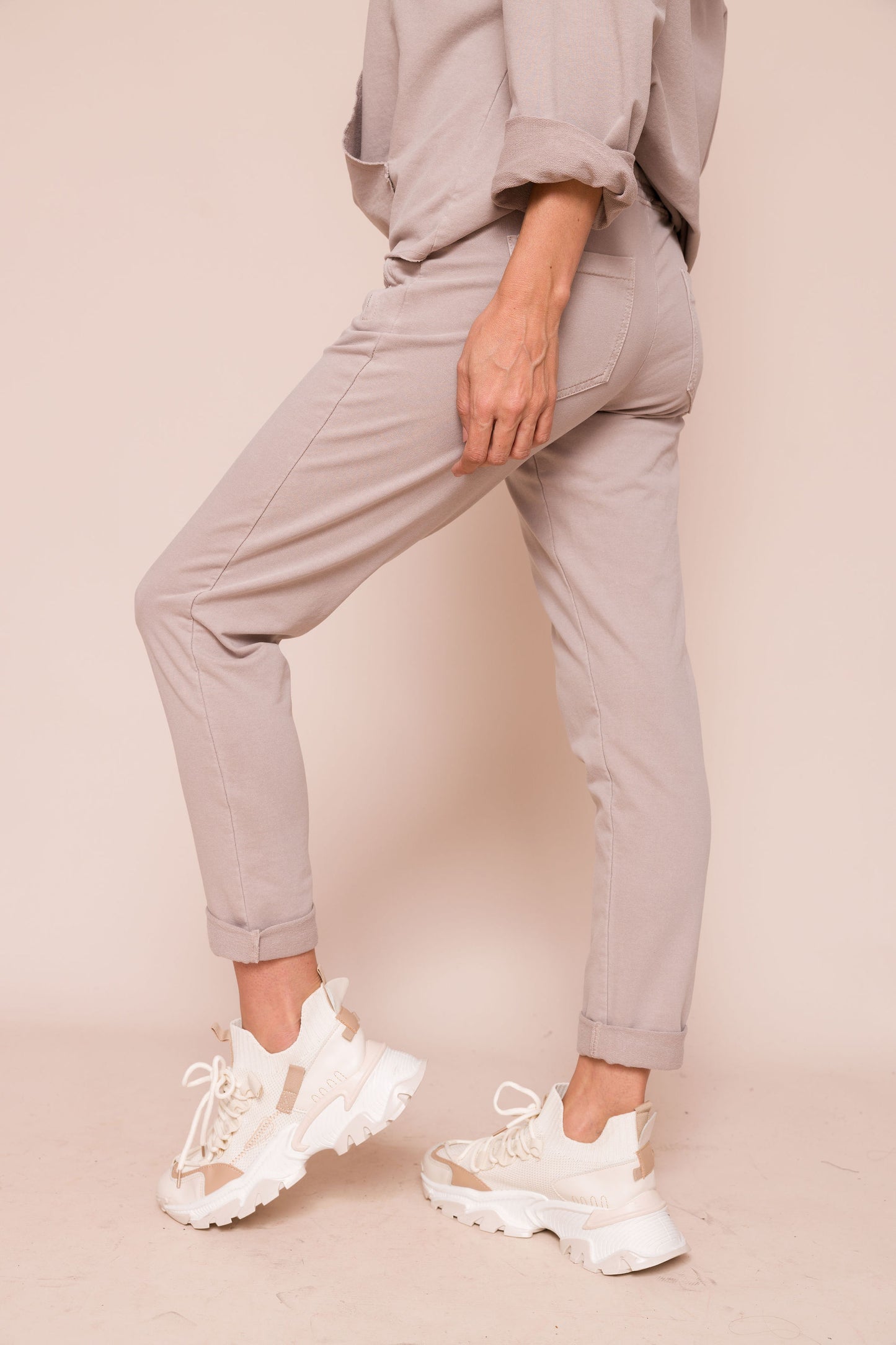 Suzy D - Bailey Jogger - Taupe
