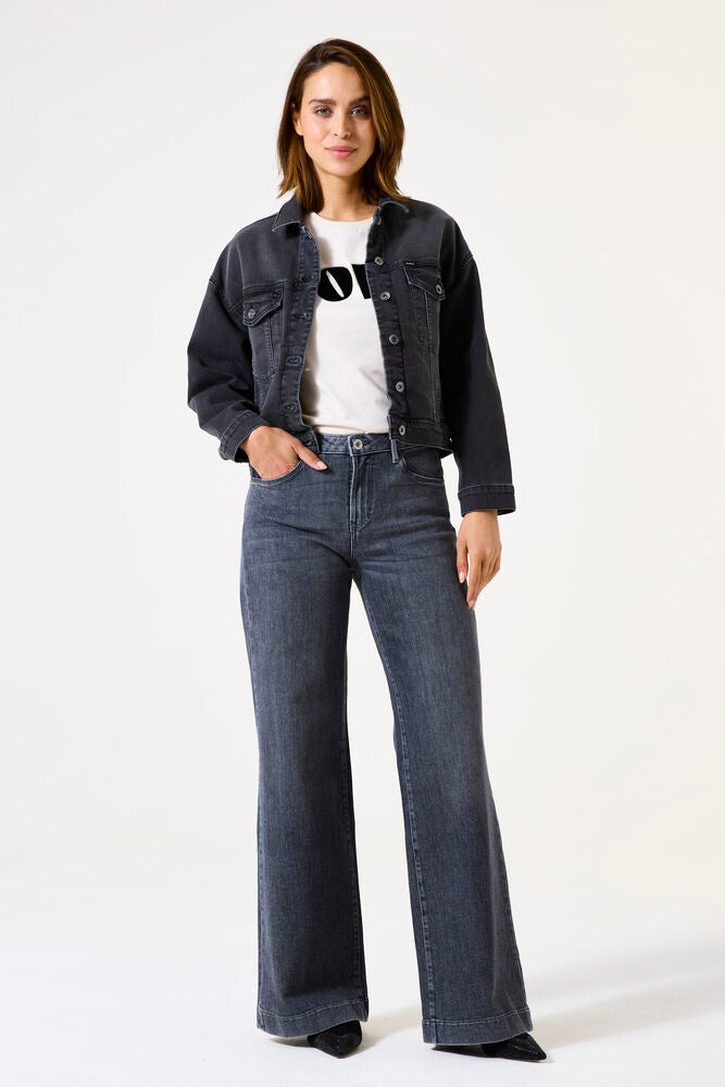 Cropped Denim Jacket - Medium Used