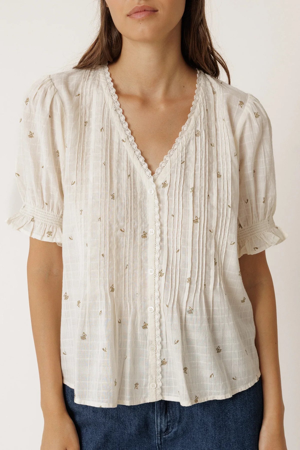 Embroidered Balloon Sleeve Blouse