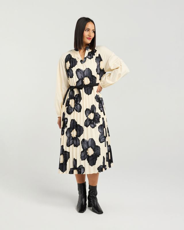 Solene Dress - Daisy Noir